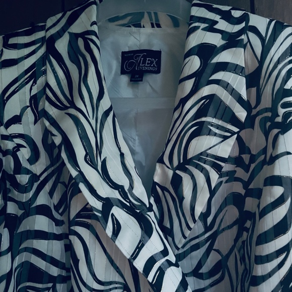 Alex Evenings Plus Size 3X Zebra Print Wrap Tie Closure 3/4 Sleeves Blouse - Picture 10 of 11